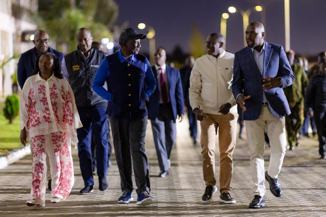 Ruto meets Kenyans living in US ahead of UNGA engagements Ruto meets Kenyans living in US ahead of UNGA engagements