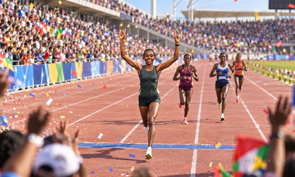 Ruti Aga wins a marathon run